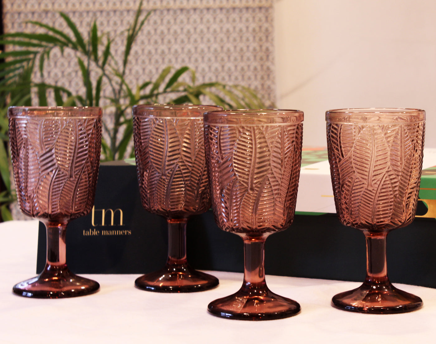 Mauve embossed Wine Glass - set of 4